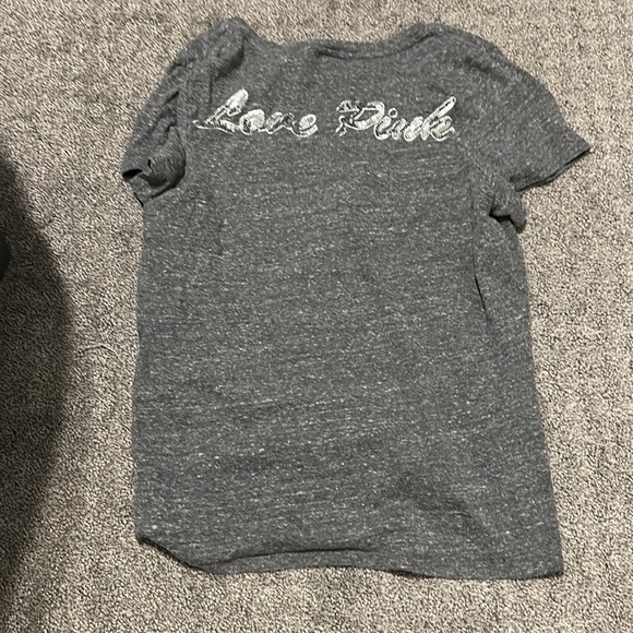 Victoria secret size large - Picture 2 of 3